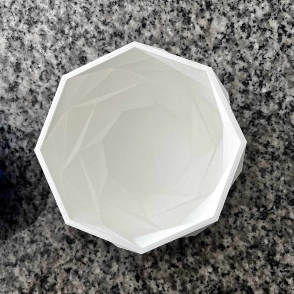 Decorative bowl